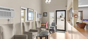 Econo Lodge Alliance