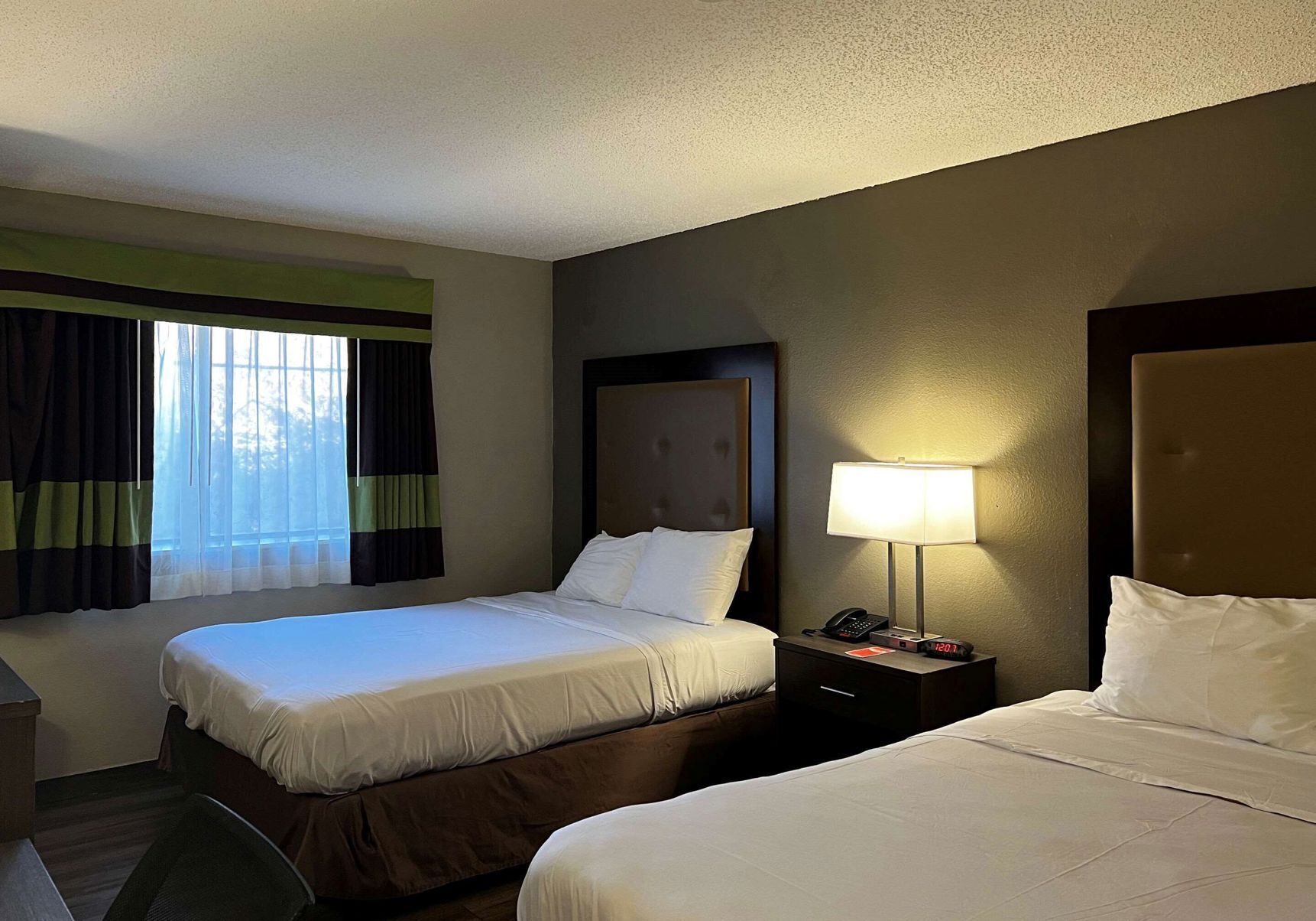 Desk, free cribs/infant beds, free WiFi, bed sheets