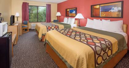 Super 8 by Wyndham Appleton