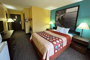Upgraded, Standard Room, 1 King Bed | Desk, laptop workspace, blackout drapes, iron/ironing board