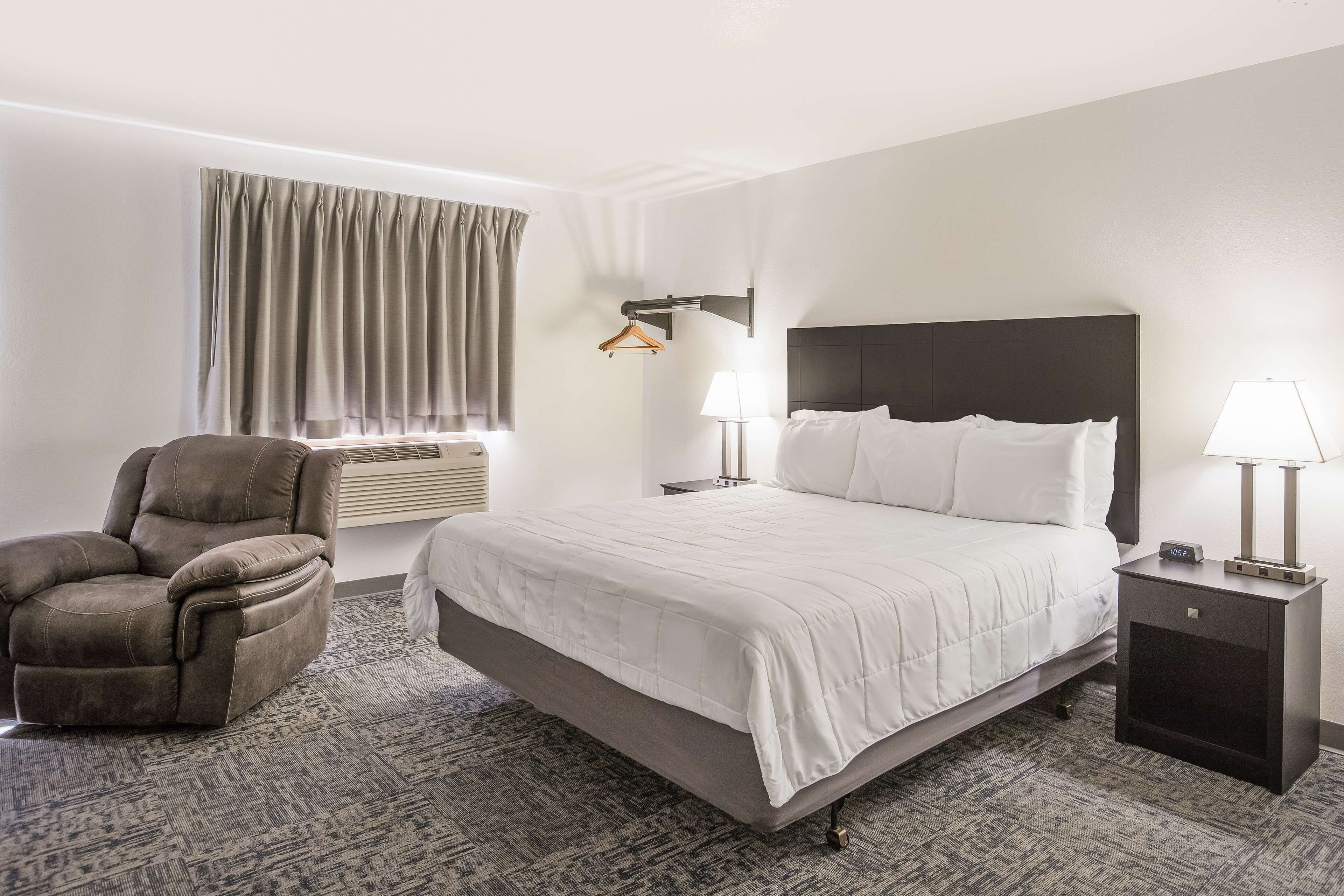 suite, 1 king bed, non smoking (2nd floor) | desk, iron/ironing board, free cots/infant beds, rollaway beds