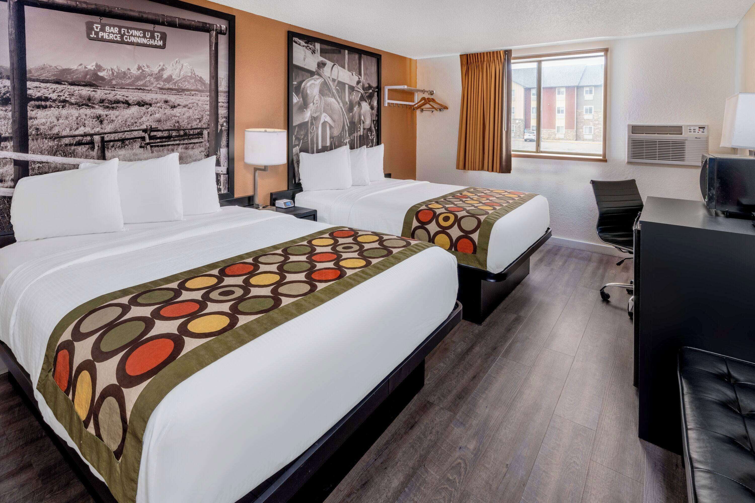 Double Room, 2 Double Beds