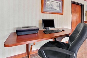 Interior - Super 8 by Wyndham Belleville (Belleville)