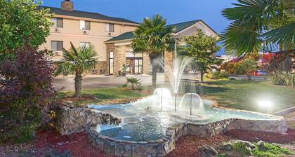 Super 8 by Wyndham Anderson/Clemson Area