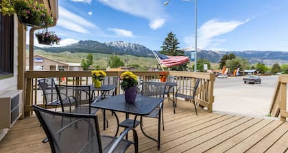 Super 8 by Wyndham Gardiner/Yellowstone Park Area