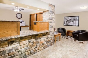 Lobby - Super 8 by Wyndham Kearney (Kearney)