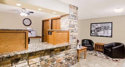 Super 8 by Wyndham Kearney