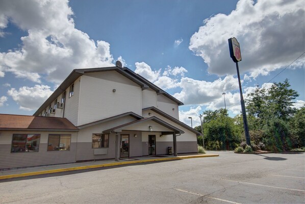 숙박 시설 정면