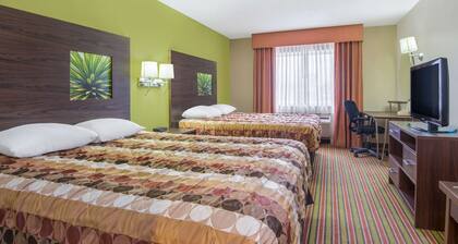 Super 8 by Wyndham Portales