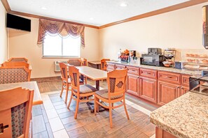 Free daily continental breakfast