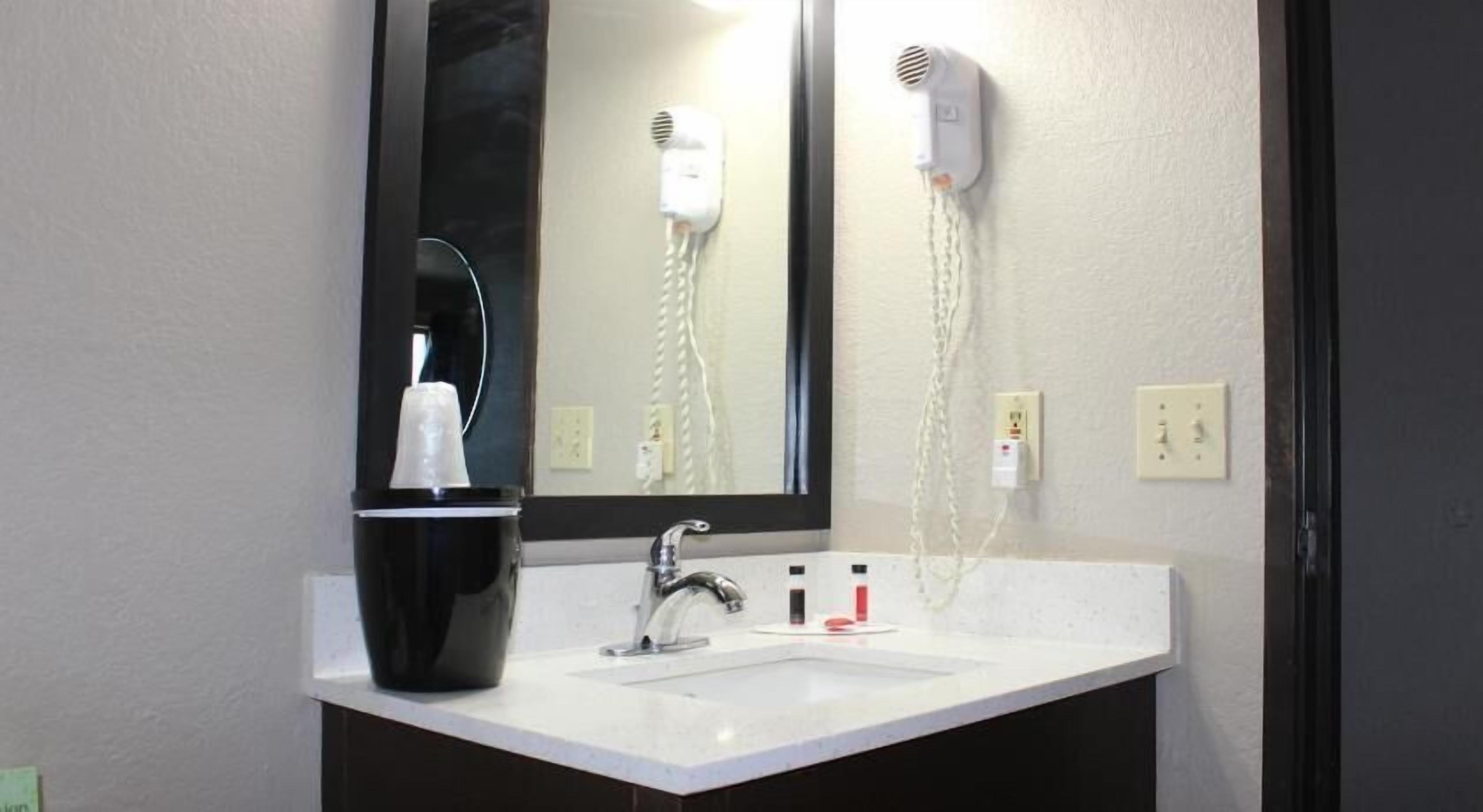 Bathroom | Free toiletries, hair dryer, towels, soap