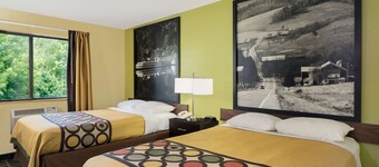 Super 8 by Wyndham Marietta