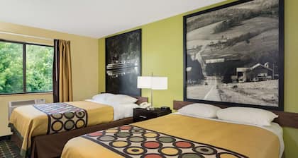 Super 8 by Wyndham Marietta