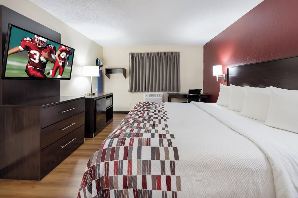 Cortinas blackout, cunas gratuitas, wifi gratis y ropa de cama