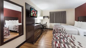 Habitación Deluxe, 2 camas de matrimonio (Smoke Free) | Cortinas opacas, cunas gratuitas, wifi gratis y ropa de cama