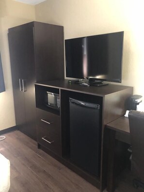 1 chambre, bureau, espace de travail pour ordinateurs portables