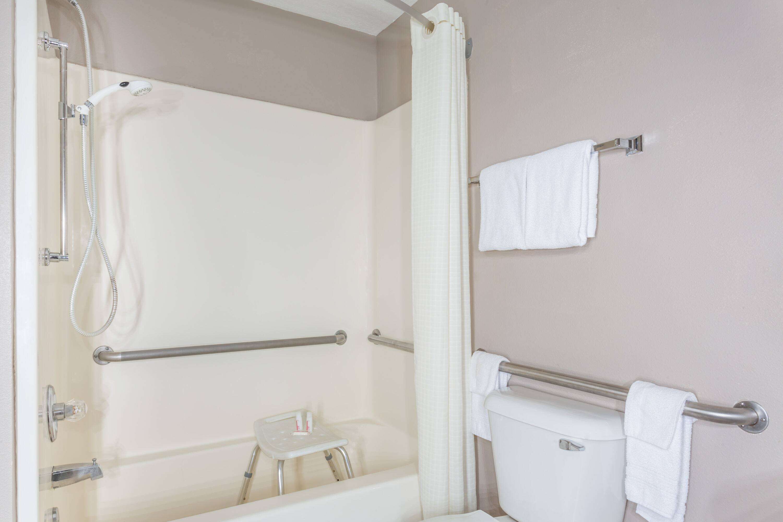 Premium bedding, in-room safe, iron/ironing board, free cots/infant beds