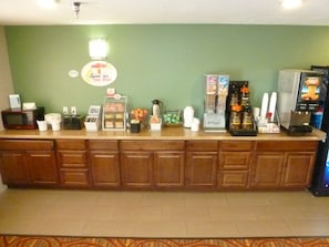 Free daily continental breakfast