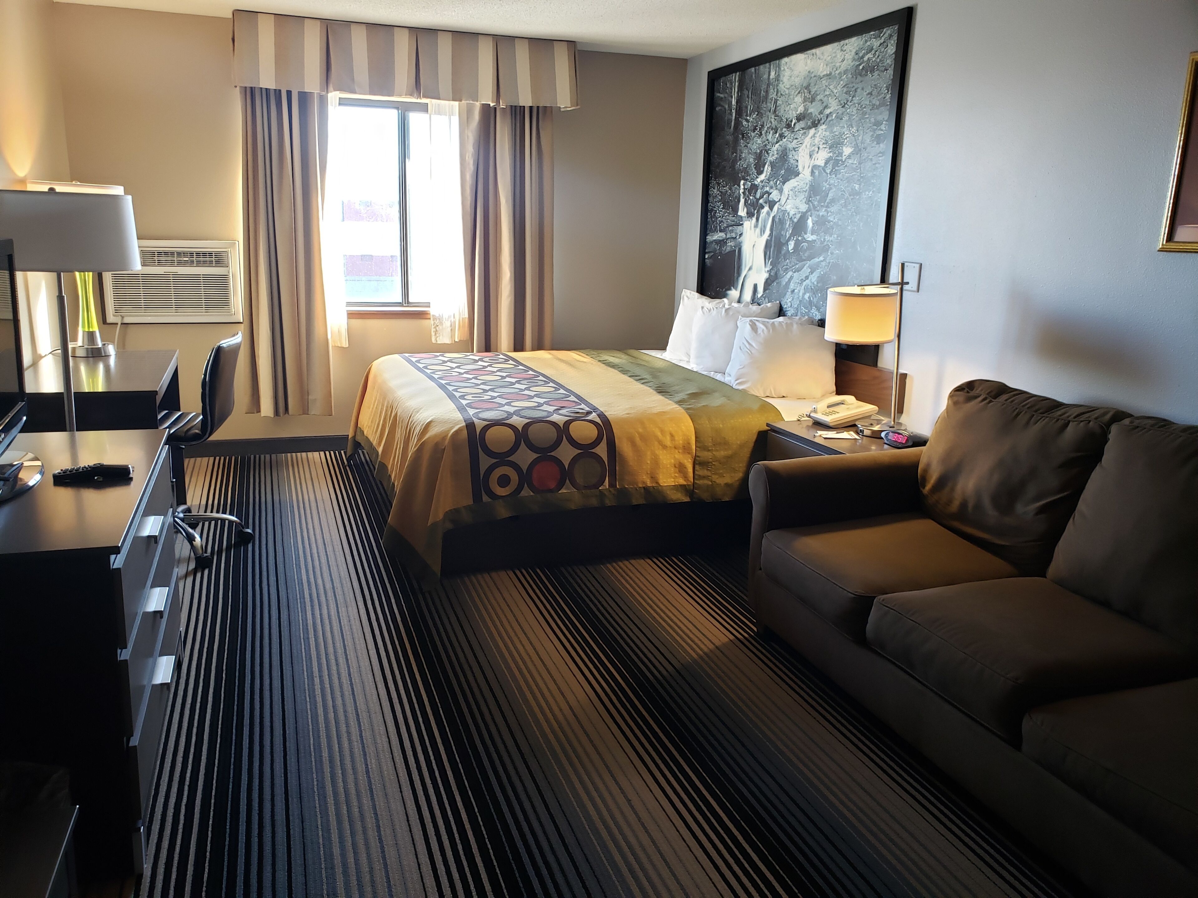 In-room safe, desk, iron/ironing board, free cribs/infant beds