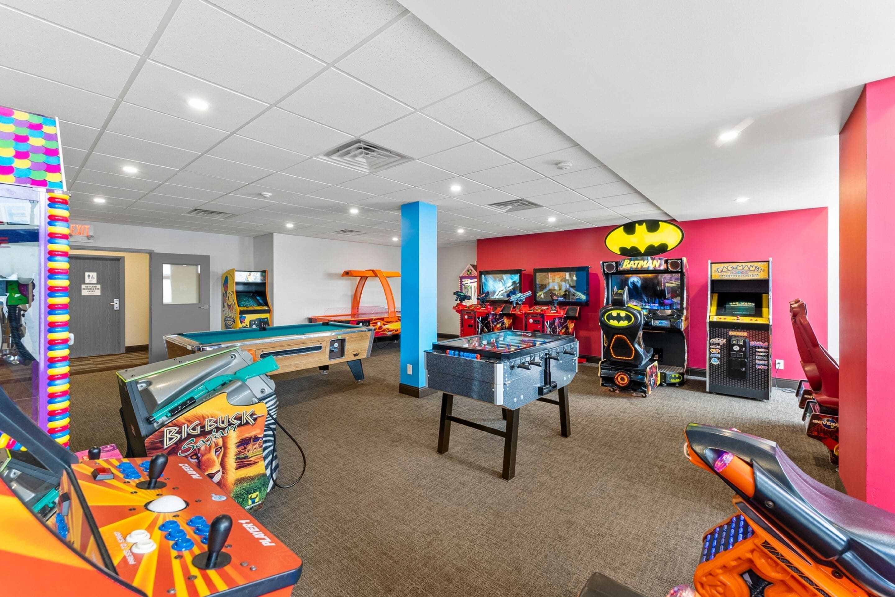 Foto - Ramada By Wyndham Niagara Falls near the Falls