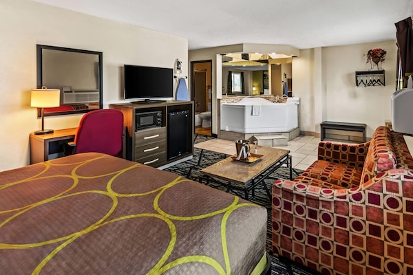 Suite, 1 King Bed, Hot Tub | In-room safe, desk, blackout drapes, free cribs/infant beds