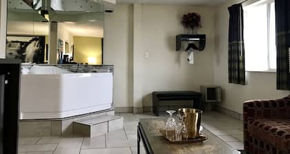 Super 8 by Wyndham Independence Kansas City