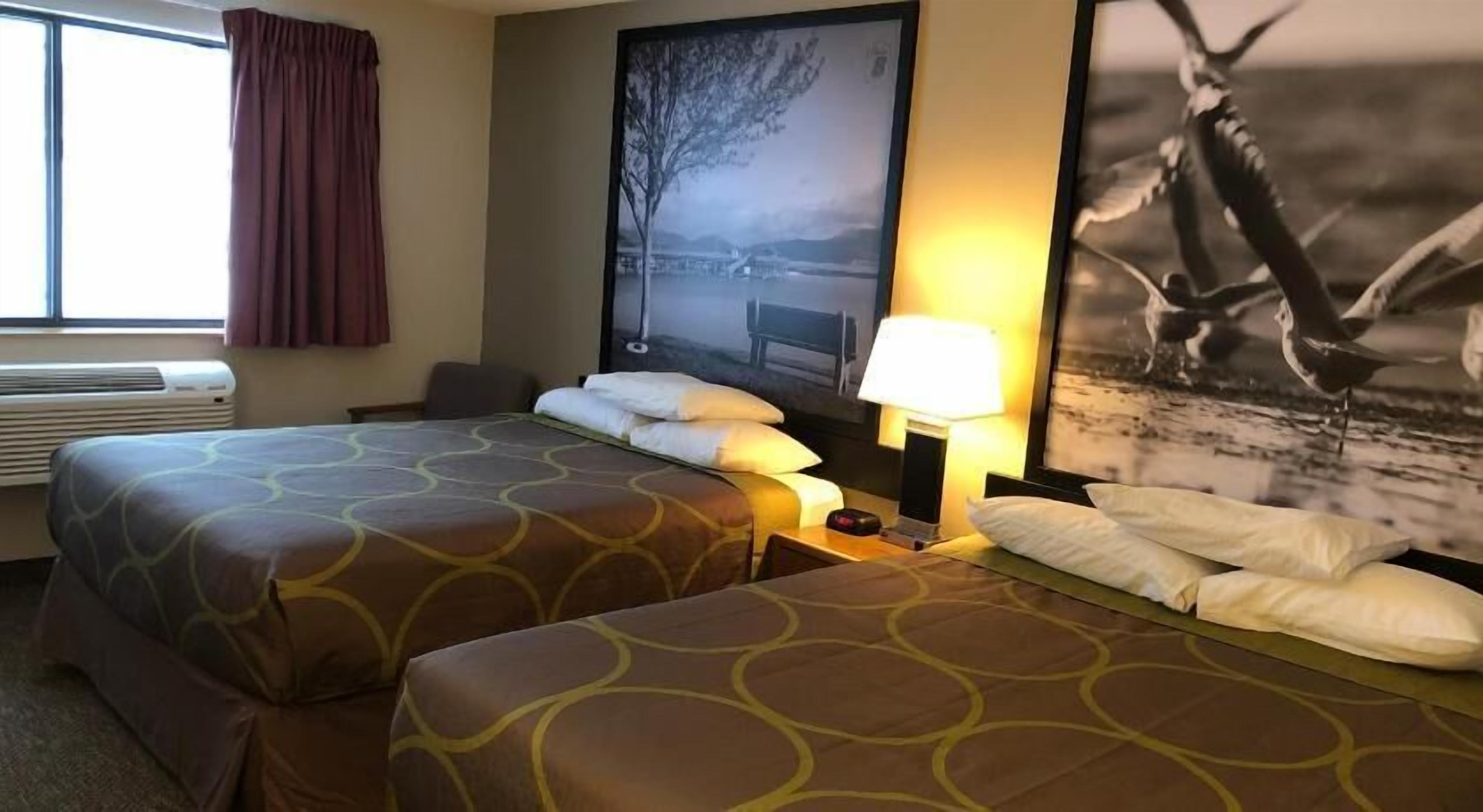 Bureau, espace de travail pour ordinateur portable, rideaux occultants