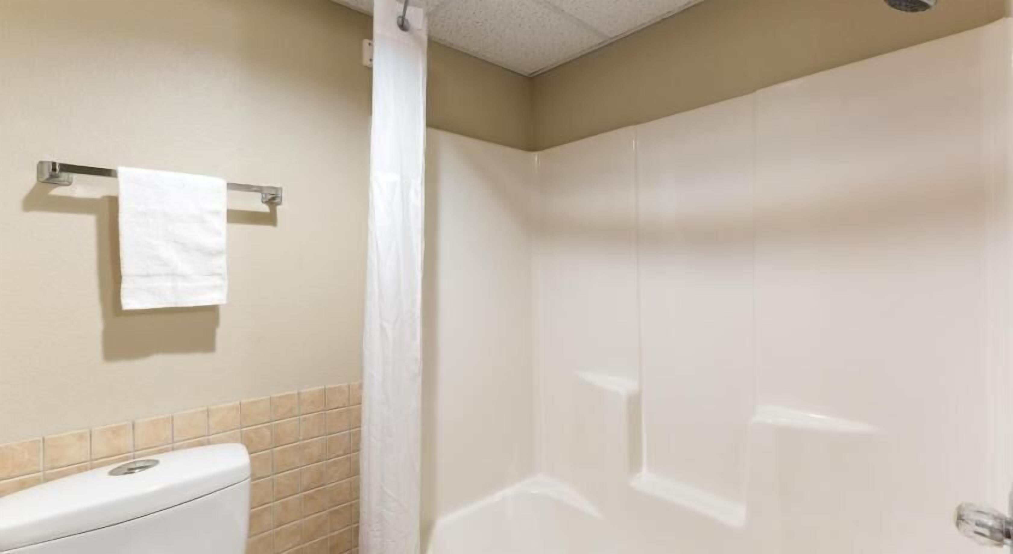 Bathroom | Free toiletries, hair dryer, towels