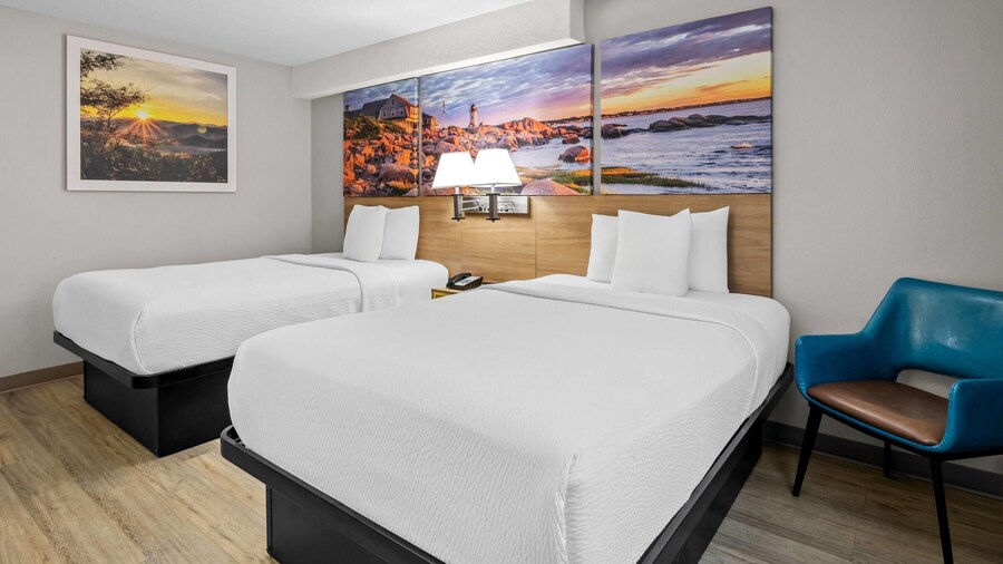 Days Inn by Wyndham Brunswick Bath Area