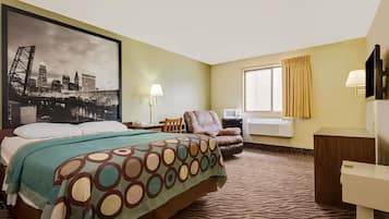 Standard Room, 1 Queen Bed | Desk, blackout drapes, iron/ironing board, free cribs/infant beds