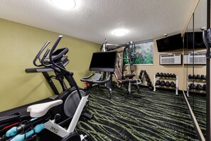 Fitness facility - Baymont by Wyndham Liberty MO (Liberty)