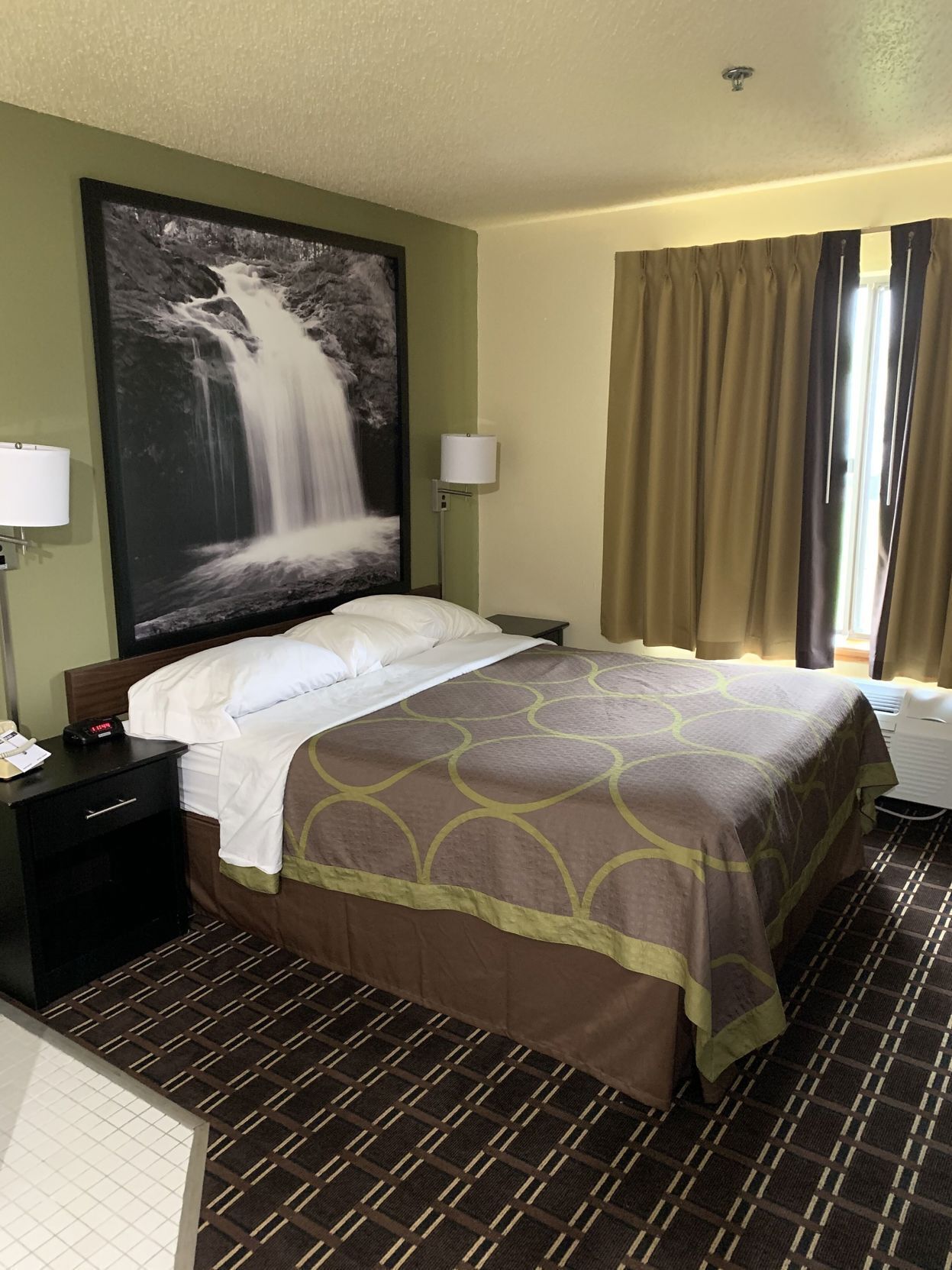 Iron/ironing board, free cots/infant beds, free WiFi, bed sheets