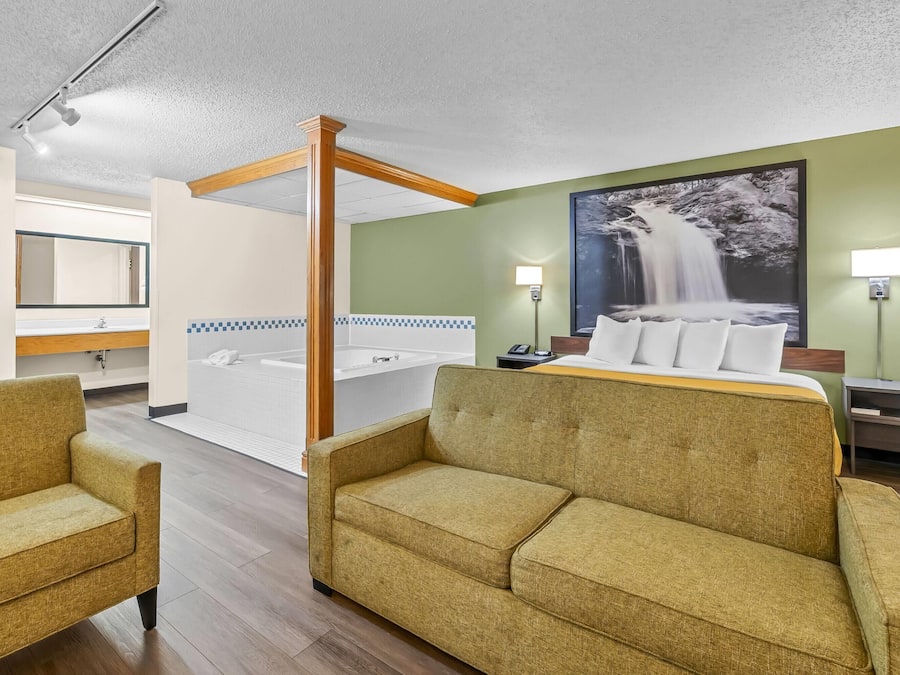 Iron/ironing board, free cots/infant beds, free WiFi, bed sheets