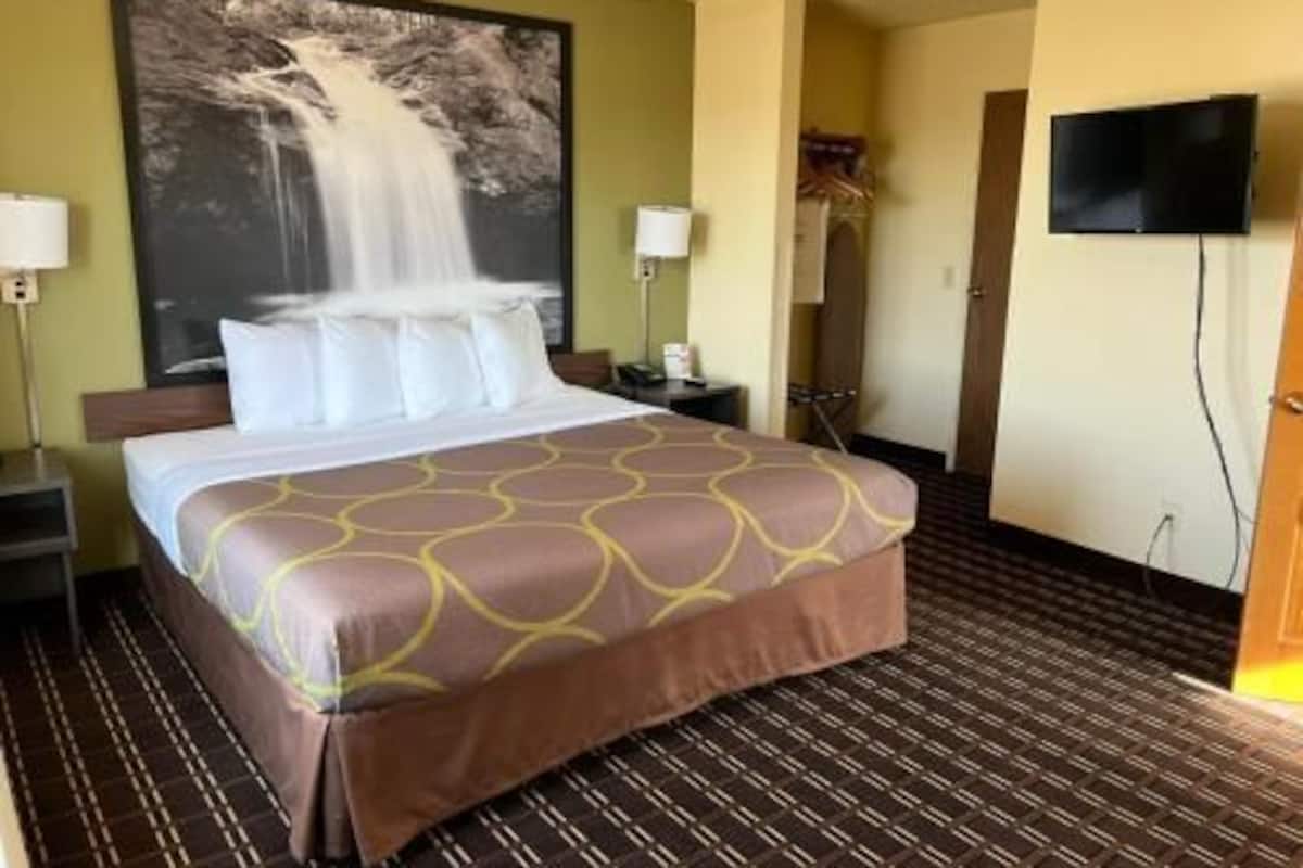 Iron/ironing board, free cribs/infant beds, free WiFi, bed sheets