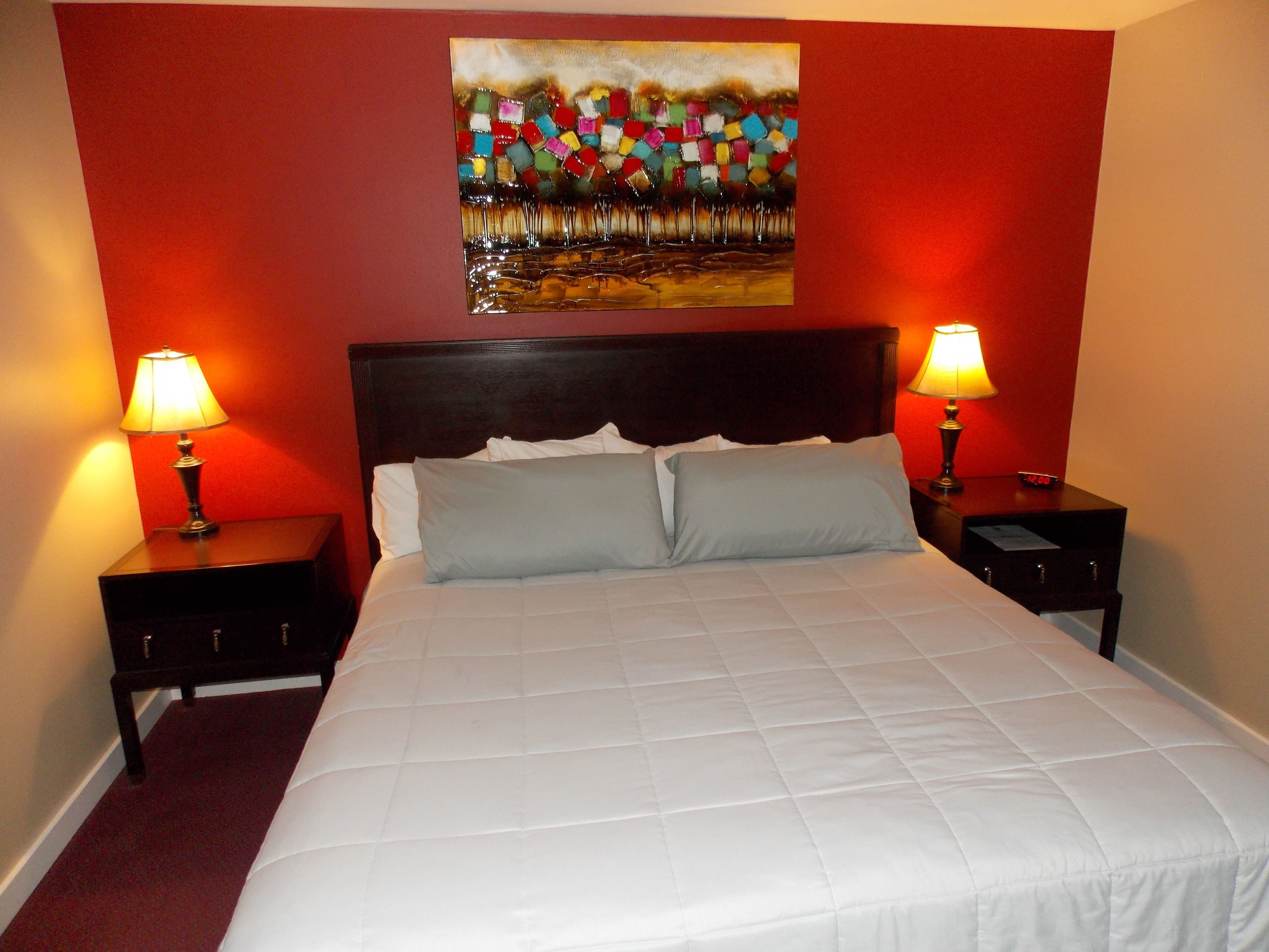 traditional suite, multiple beds | 1 bedroom, individually furnished, desk, laptop workspace