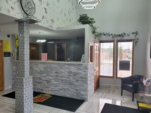 Reception - Super 8 by Wyndham Kansas City at Barry Road/Airport (Kansas City)
