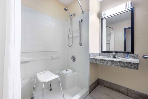 Baño para personas con discapacidad