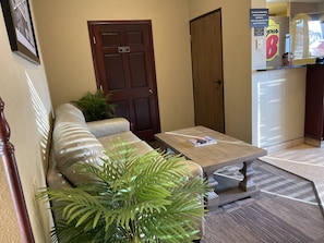 Reception - Super 8 by Wyndham Bismarck (Bismarck)