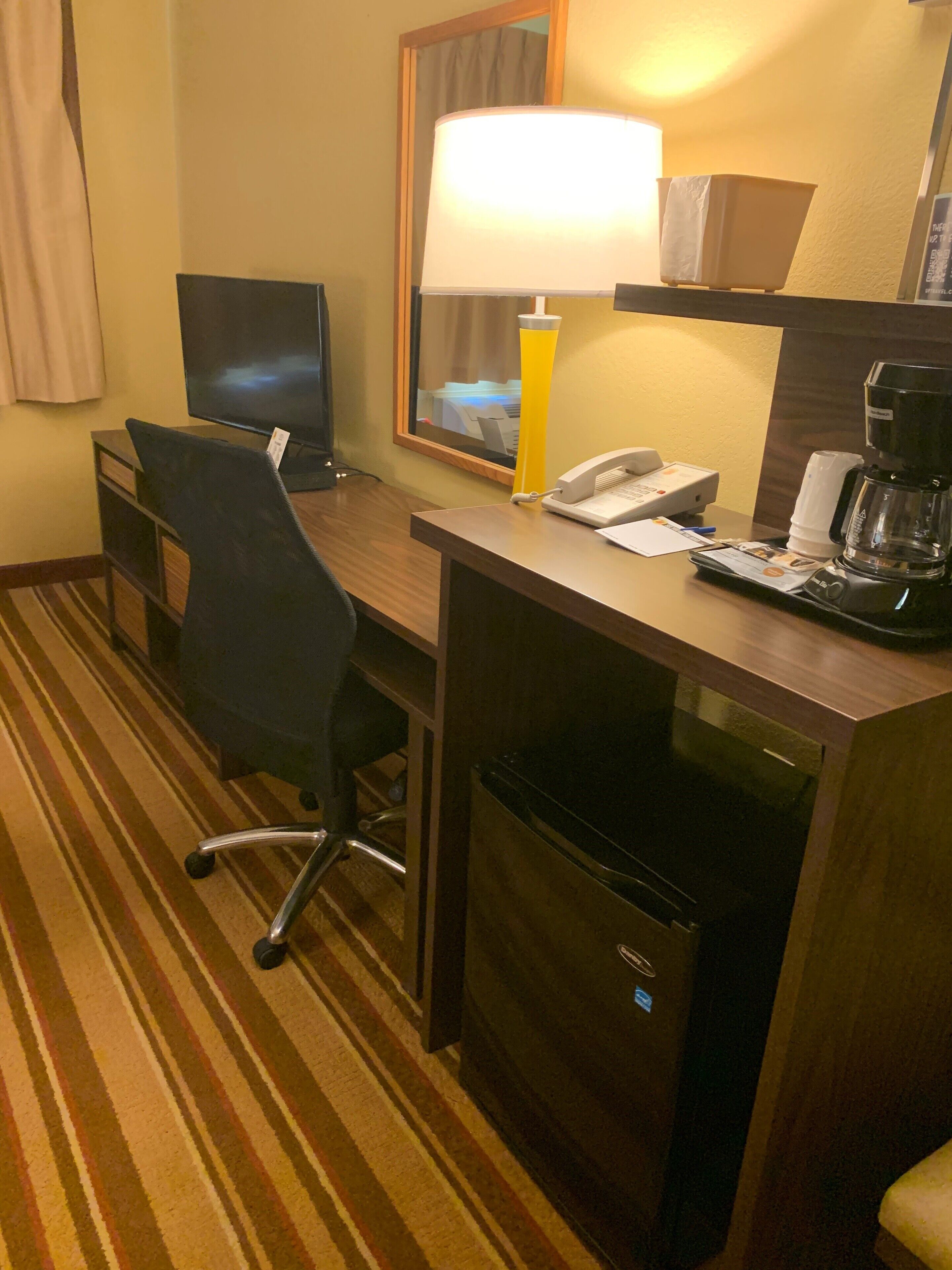 desk, iron/ironing board, cots/infant beds, rollaway beds