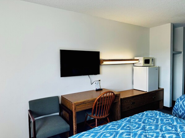 Room, 2 Queen Beds | 1 bedroom, desk, iron/ironing board, free WiFi