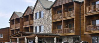 Super 8 by Wyndham Bridgeview of Mackinaw City