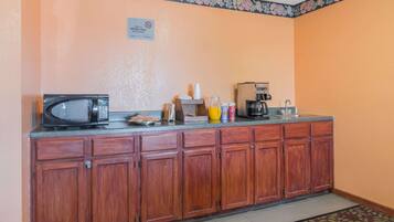 Free continental breakfast