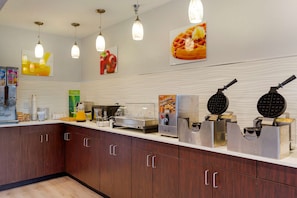 Free daily continental breakfast