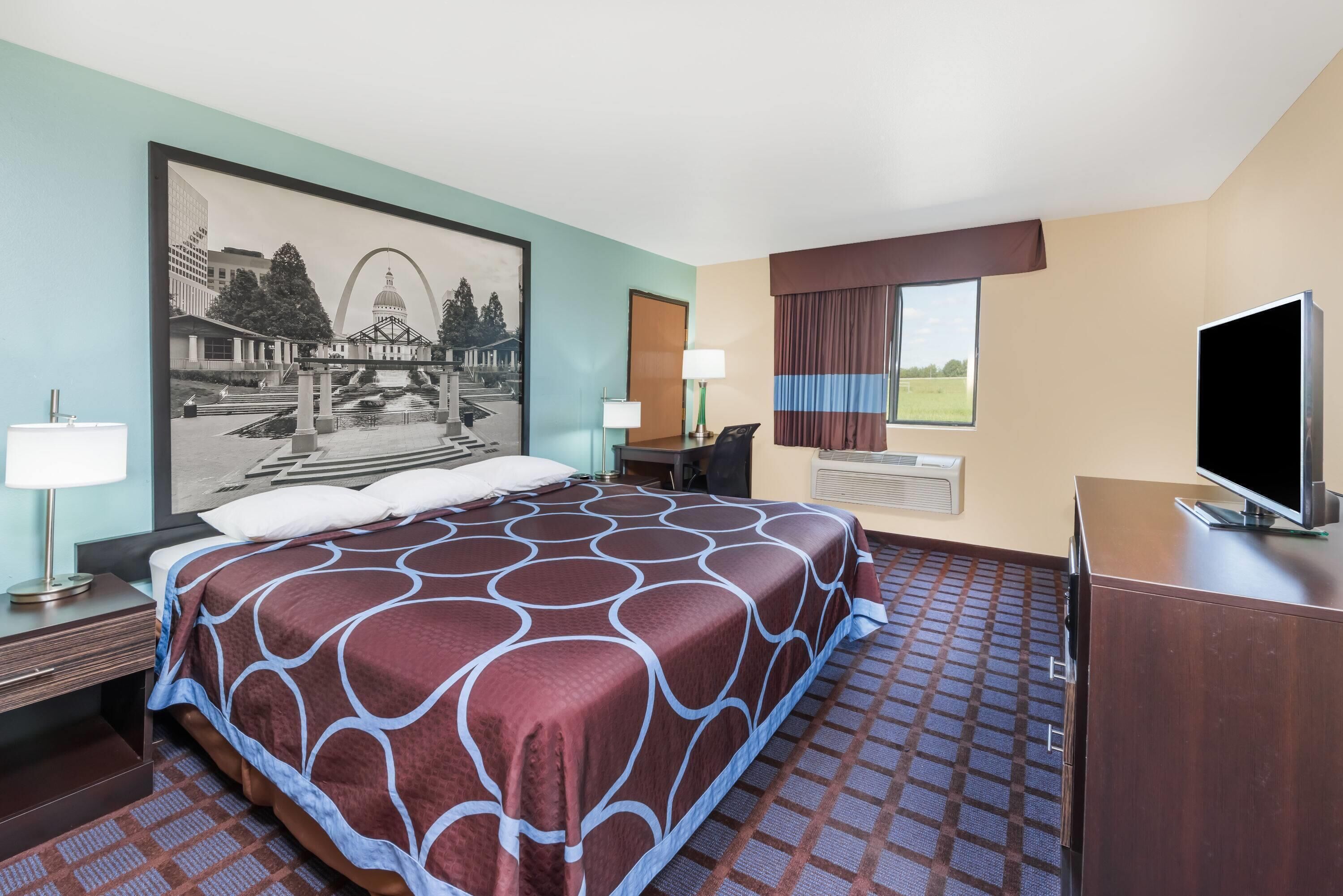 Kamar, 1 Tempat Tidur King, akses difabel, Bebas Asap Rokok (Mobility) | Meja kerja, ruang kerja ramah laptop, dan tirai kedap cahaya