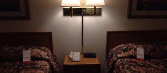Super 8 by Wyndham Aberdeen North