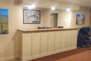 Lobby - Super 8 by Wyndham Dillon (Dillon)