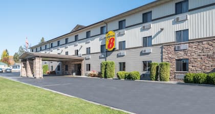 Super 8 by Wyndham Kalispell Glacier National Park