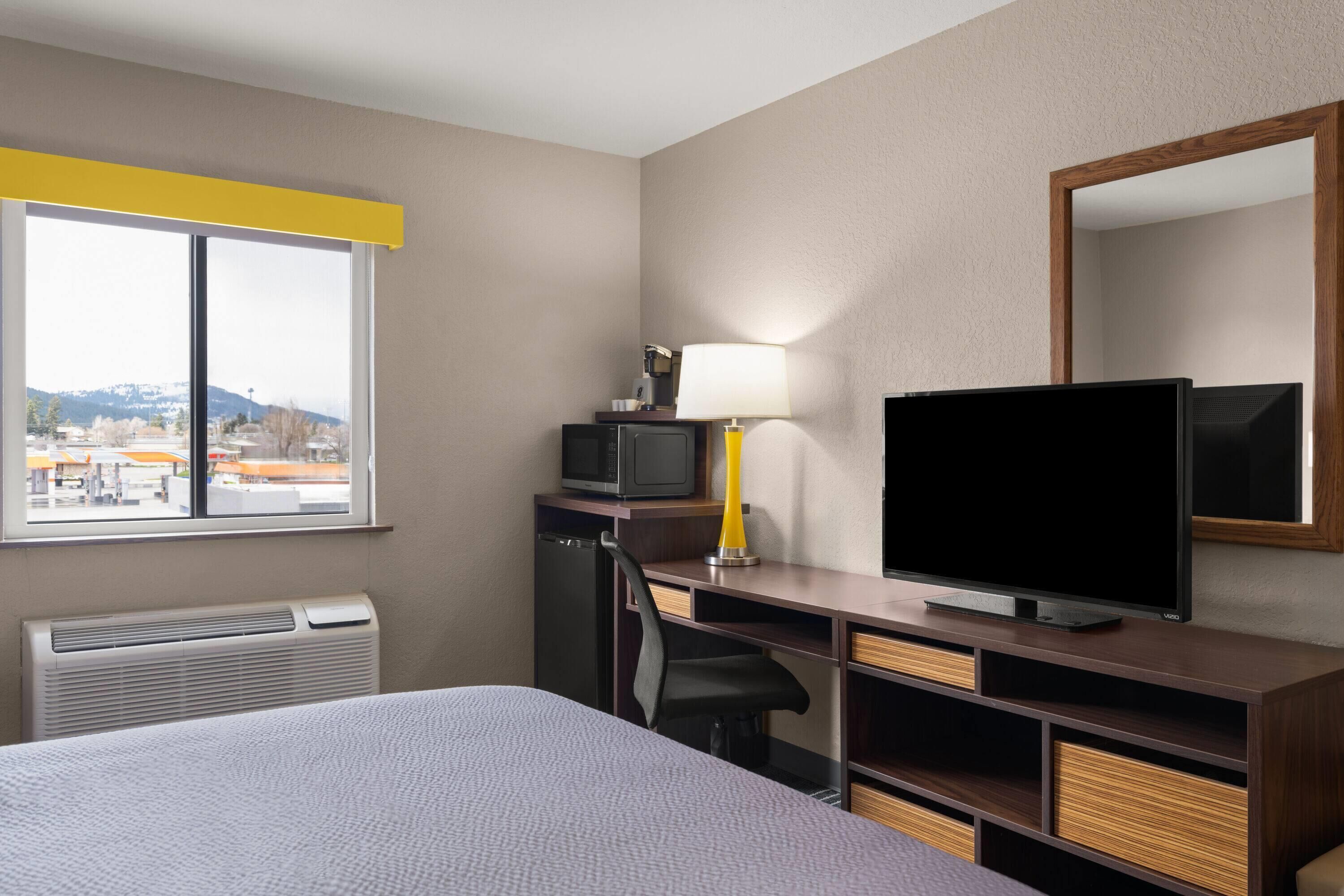 Room, 1 Queen Bed, Non Smoking | Desk, laptop workspace, blackout curtains, iron/ironing board
