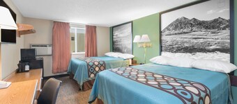 Super 8 by Wyndham Pierre SD