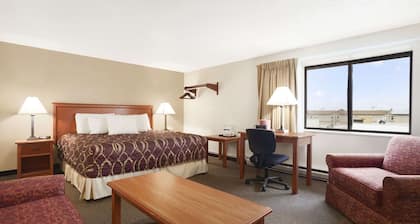 Super 8 by Wyndham Williston ND